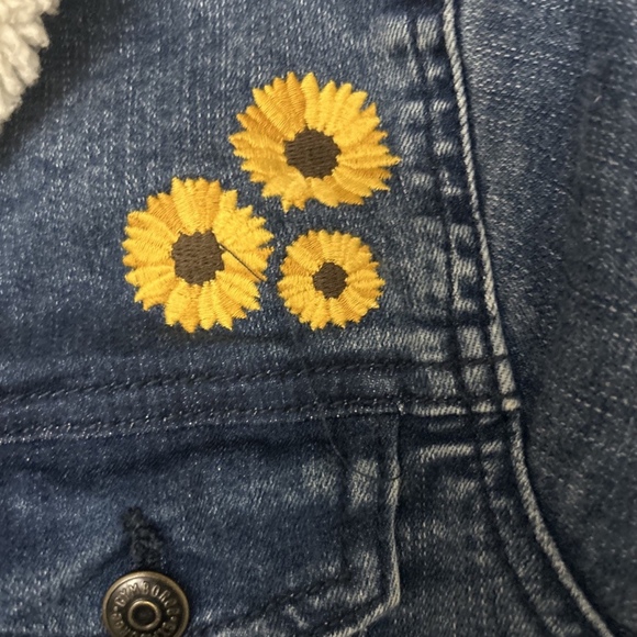 Girls Gymboree Denim Blue Jean Jacket Embroidered Flowers  Large Cute! - Picture 6 of 7